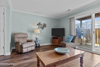 Pine Knoll Townes unit 109, Atlantic Beach, NC 28512 - photo 4