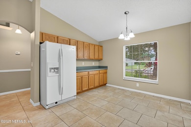 63 pine Crest kitchen 3