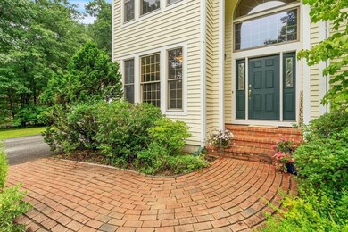 103 Larkspur Dr, Amherst, MA 01002 - photo 4