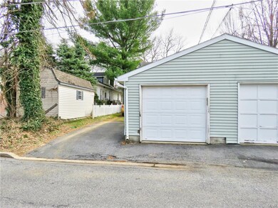 2147 W Allen St, Allentown, PA 18104 - photo 2