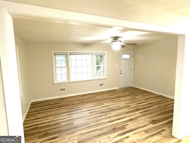 111 Hawthorne Rd, Warner Robins, GA 31093 - photo 5