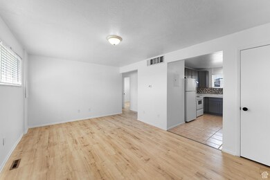 902 W 1500 N, Lehi, UT 84043 - photo 4