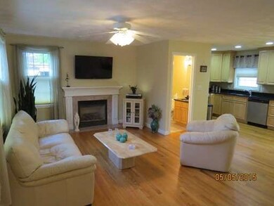 27 Emerson St, Stoneham, MA 02180 - photo 4