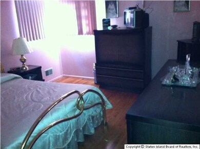 112 Colon Ave, Staten Island, NY 10308 - photo 7