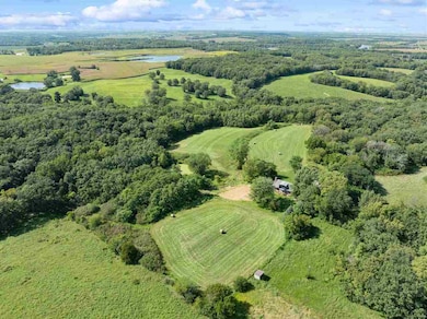 19523 V Ave, Columbus Junction, IA 52738 - photo 5