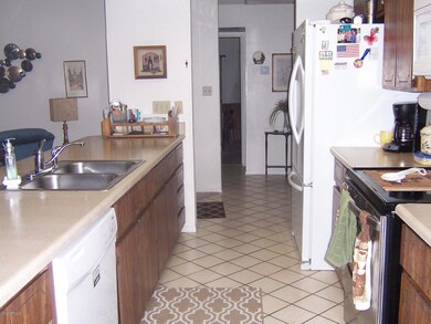 956 S Enterprise Cir, Mesa, AZ 85208 - photo 6