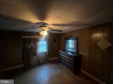 3906 Woodridge Rd, Baltimore, MD 21229 - photo 6