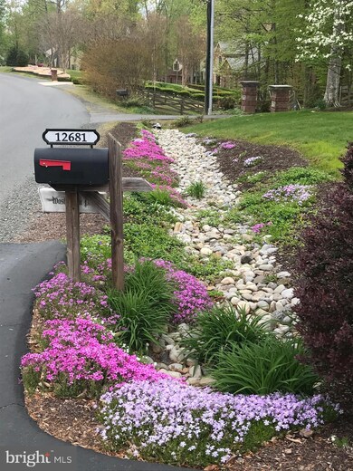 12681 Crossbow Dr, Manassas, VA 20112 - photo 2