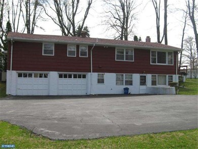 640 Cedar Grove Rd, Broomall, PA 19008 - photo 4