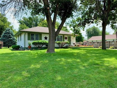 6101 SW 2nd St, Des Moines, IA 50315 - photo 2