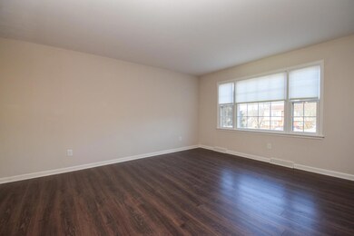 80 Canterbury Cir Roanoke VA-large-002-7