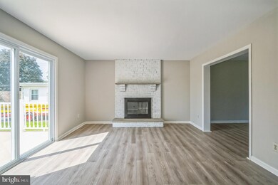 2 Franklin Getz Dr, Broomall, PA 19008 - photo 4