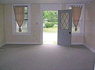 105 Mechanic St unit 1, East Brookfield, MA 01515 - photo 3