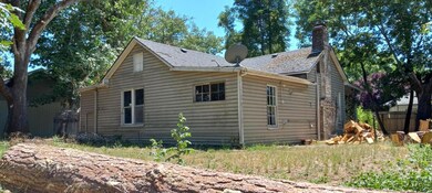 254 SW Rogue River Ave, Grants Pass, OR 97526 - photo 2