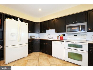 437 Chesterfield Dr, Downingtown, PA 19335 - photo 5