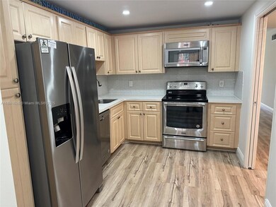 Palm-Aire Building 113 unit 105, Pompano Beach, FL 33069 - photo 7