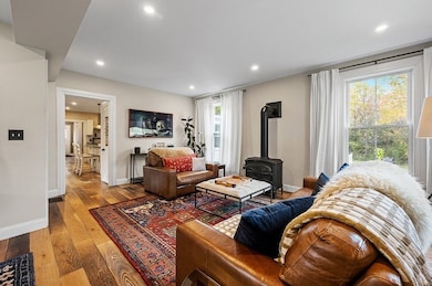 13 Blackstone St, Mendon, MA 01756 - photo 4