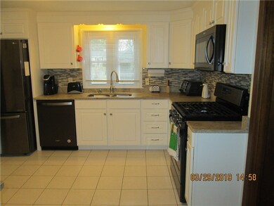 42 W Bel Air Rd, Cranston, RI 02920 - photo 4