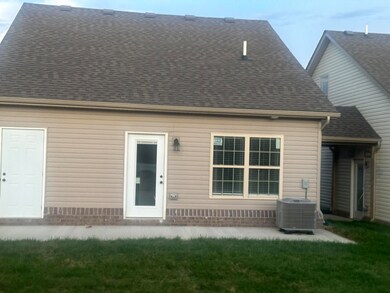 220 Harvest Park Dr, Berea, KY 40403 - photo 2