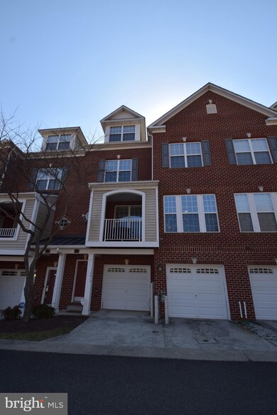 12813 Midnights Delight Dr, Bowie, MD 20720 - photo 3