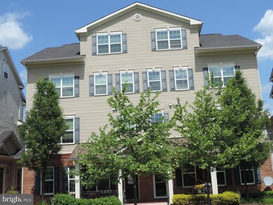 23237 Observation Dr unit 2227, Clarksburg, MD 20871 - photo 3