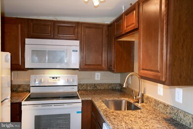 201 N 23rd St, Purcellville, VA 20132 - photo 5