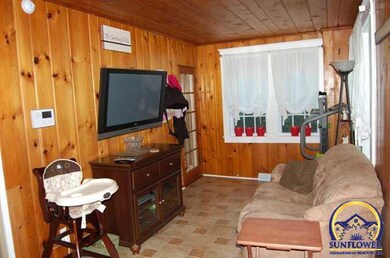 1305 SW Wayne Ave, Topeka, KS 66604 - photo 6
