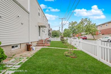 124 Dutchess Ave, Staten Island, NY 10304 - photo 3