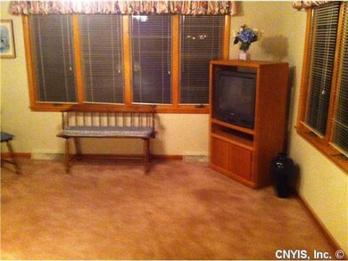 Bonus room Bonus room/Office is off the Dining Roo
