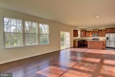 9128 Knox Ct, Laurel, MD 20723 - photo 5