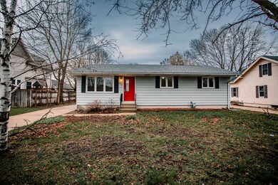 1605 4th St SW, Austin, MN 55912 - photo 2