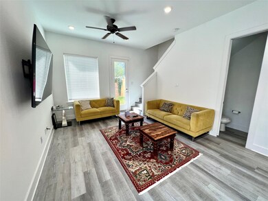 221 Oriole St unit A, Houston, TX 77018 - photo 7