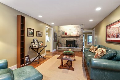 02_13066Groman_1_LivingRoom_HiRes