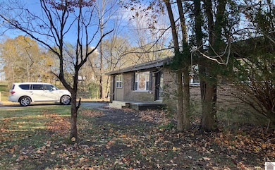 916 Krebs Station Rd, Paducah, KY 42003 - photo 2