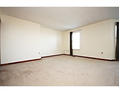 160 Quincy Shore Dr unit 114, Quincy, MA 02171 - photo 6
