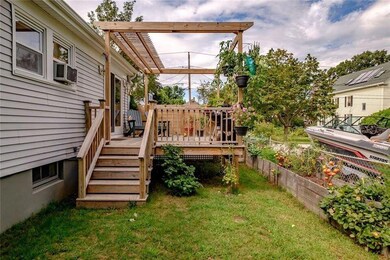 deck 32 chapel