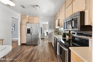 704 Acapulco Rd, Jacksonville, FL 32216 - photo 5