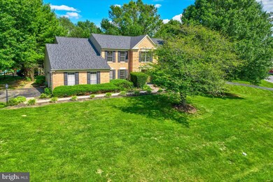 19235 Jamestown Dr, Hagerstown, MD 21742 - photo 3