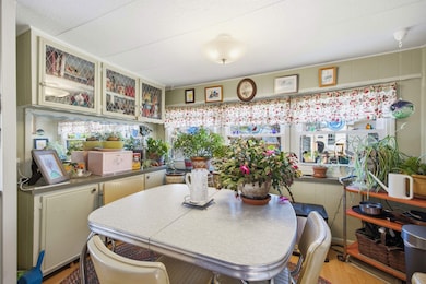 862 Mayhew Turnpike unit 1, Bristol, NH 03222 - photo 3