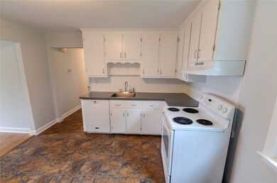 7 Reardon Dr, Middletown, RI 02842 - photo 5