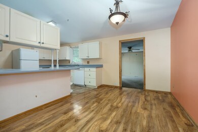 Southland_Dr_727_Portage_49024-6