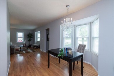 1040 68th St, Windsor Heights, IA 50324 - photo 3