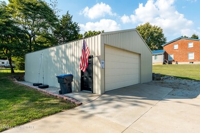 6112 Beulah Church Rd, Louisville, KY 40228 - photo 2