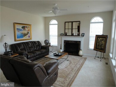 2103 Lake Forest Dr, Upper Marlboro, MD 20774 - photo 7