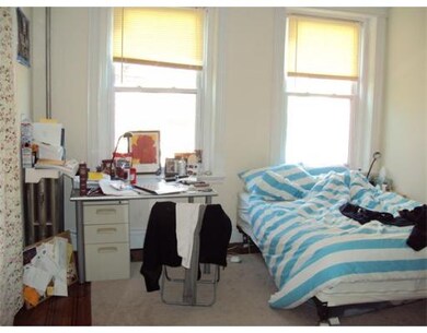 31 Stearns Rd unit 2, Brookline, MA 02446 - photo 4