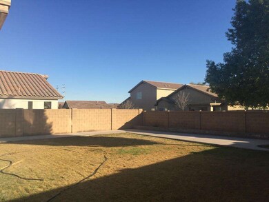 HUGE BACKYARD