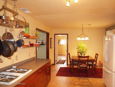 Kitchen/Dining