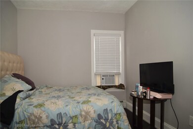 939 Roosevelt Ave, Pawtucket, RI 02860 - photo 4