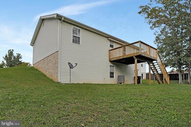 906 Devine Dr, Strasburg, VA 22657 - photo 6