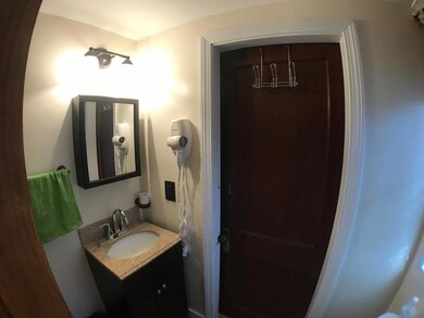 Bathroom2